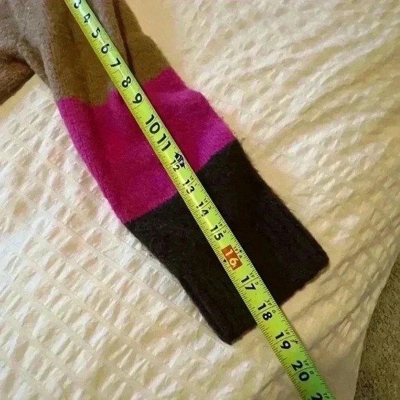 Ann Taylor color block Neapolitan sweater size medium - Picture 6 of 7